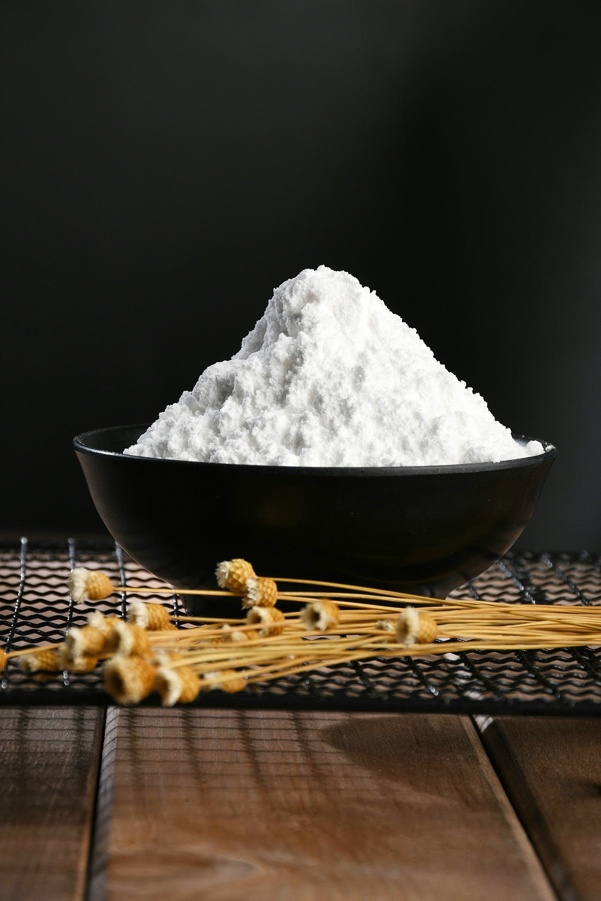bowl of zinc oxide